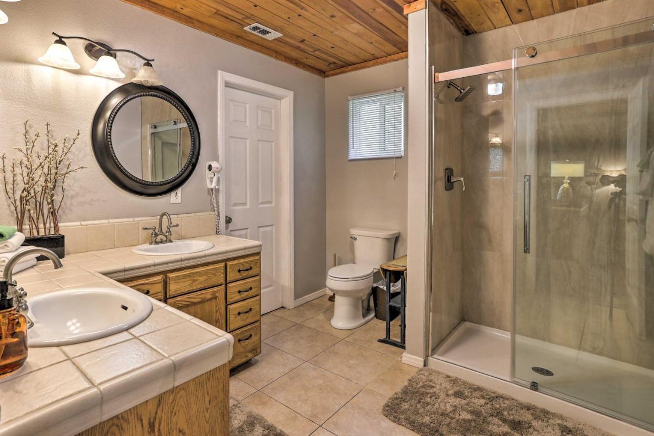 Remodeled Crestline Retreat Walk To Lake Gregory! Bagian luar foto