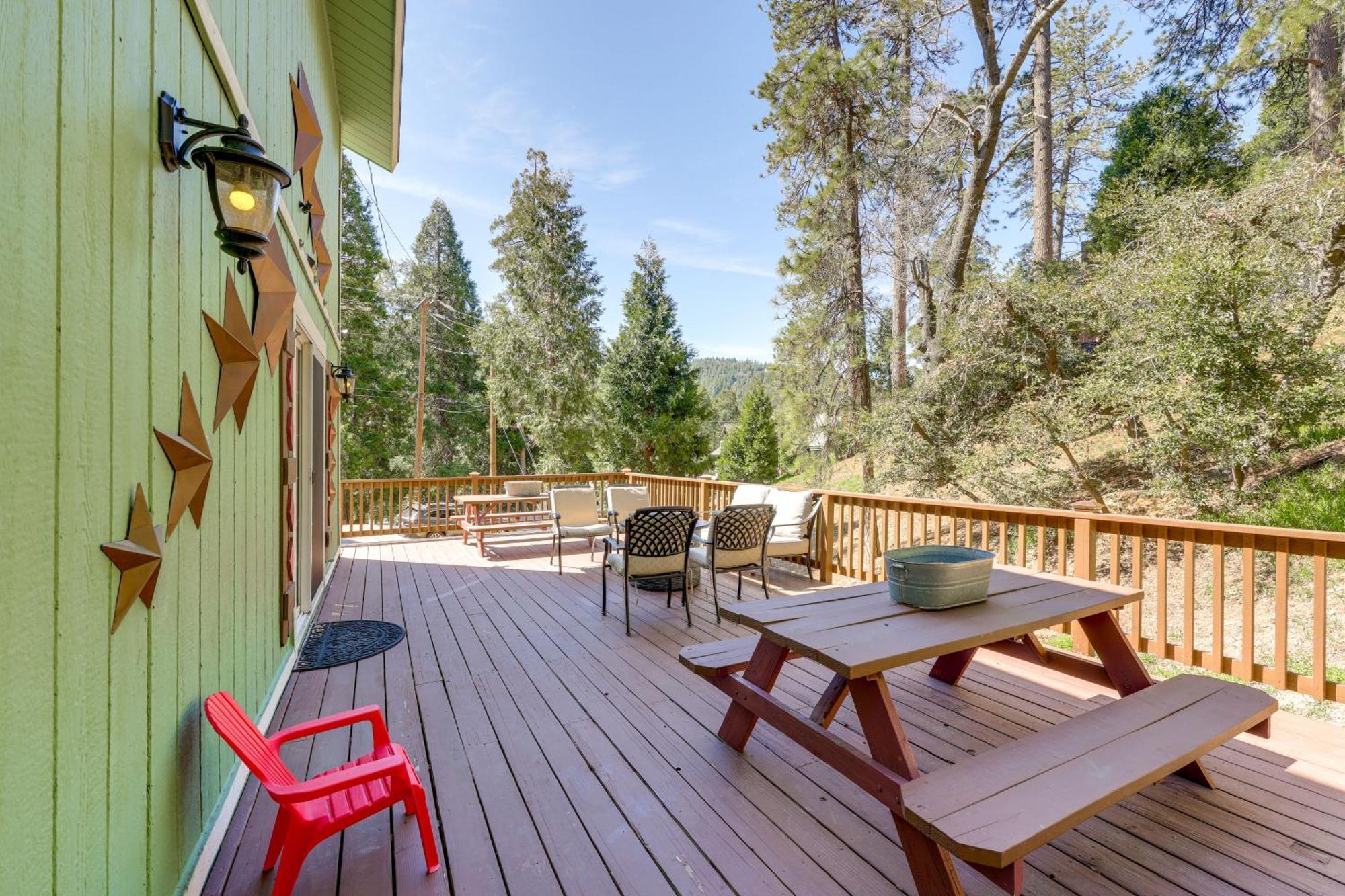 Remodeled Crestline Retreat Walk To Lake Gregory! Bagian luar foto
